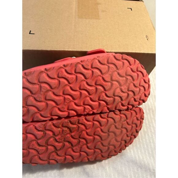 Birkenstock pink rubber straps size 38 (scuffs) - Picture 4 of 8